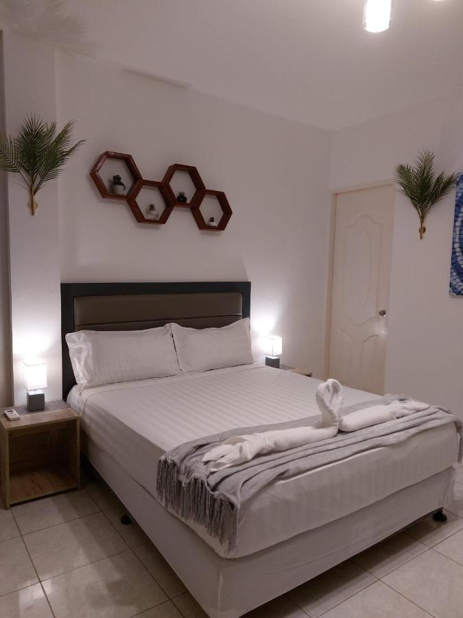Bonsai Jacuzzi Suites Panglao Exterior foto