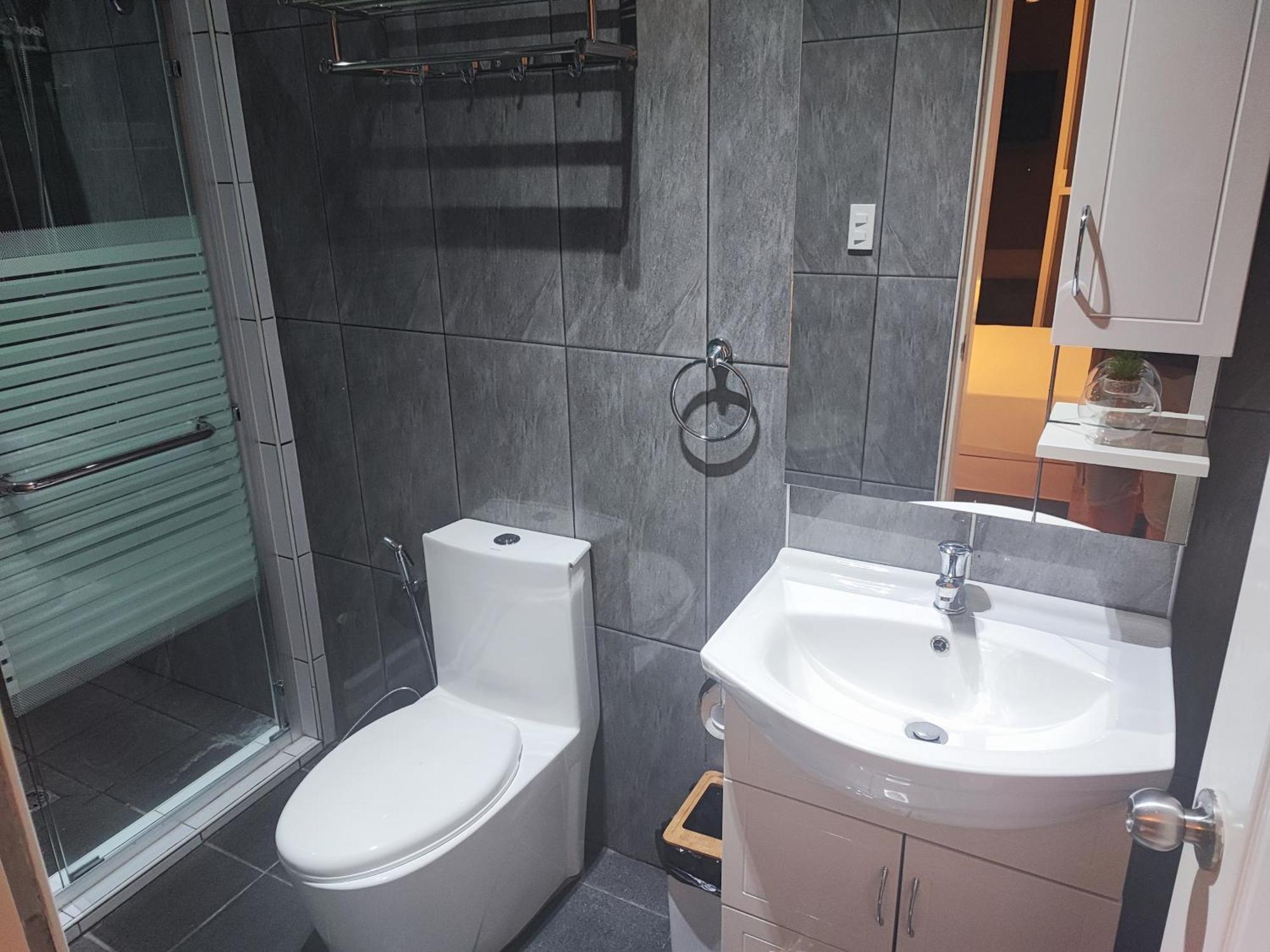 Bonsai Jacuzzi Suites Panglao Exterior foto