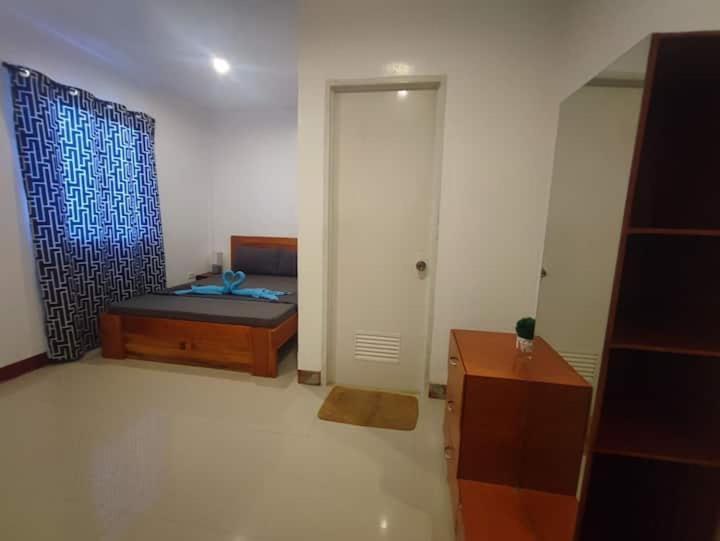 Bonsai Jacuzzi Suites Panglao Exterior foto